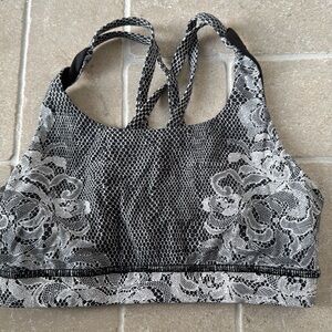 Lululemon bra